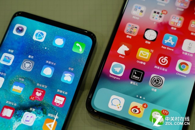 华为到底稳在哪 Mate20对比iPhoneXS 