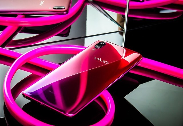 vivo X23全面评测：颜值美学AI拍照柔情碰撞 