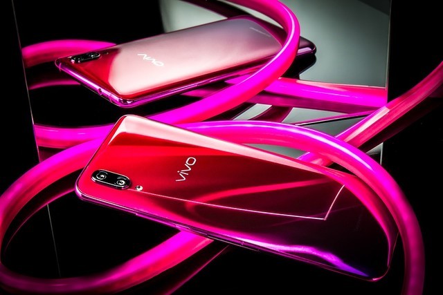 vivo X23全面评测：颜值美学AI拍照柔情碰撞 