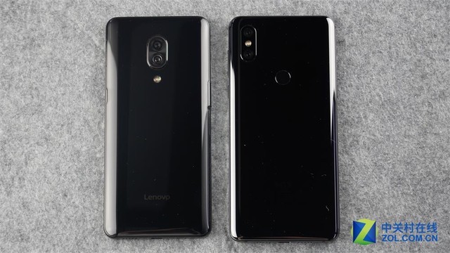 联想/小米滑盖体验 三个同事居然滑出了八种手感 