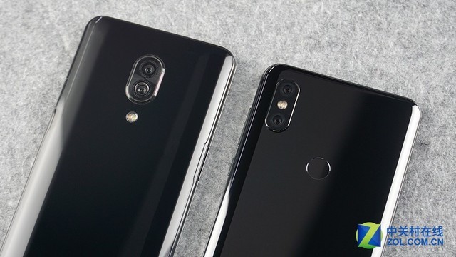 联想/小米滑盖体验 三个同事居然滑出了八种手感 